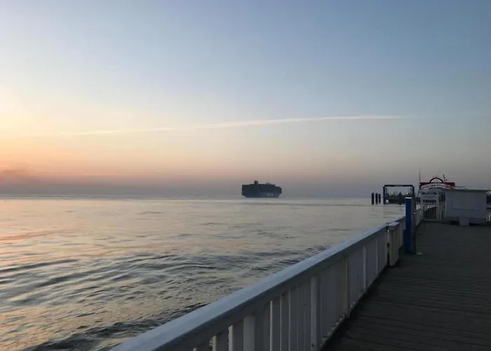 Comfort Steps From The North Sea Appartement Cuxhaven