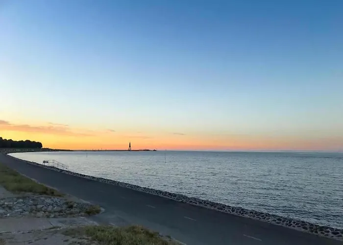 Comfort Steps From The North Sea Apartament